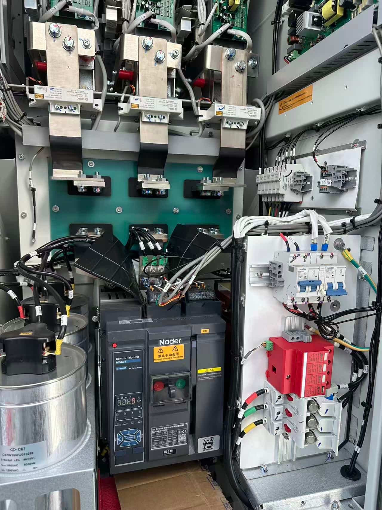 What are the differences in parameter requirements between UL and IEC standards for surge protection devices?